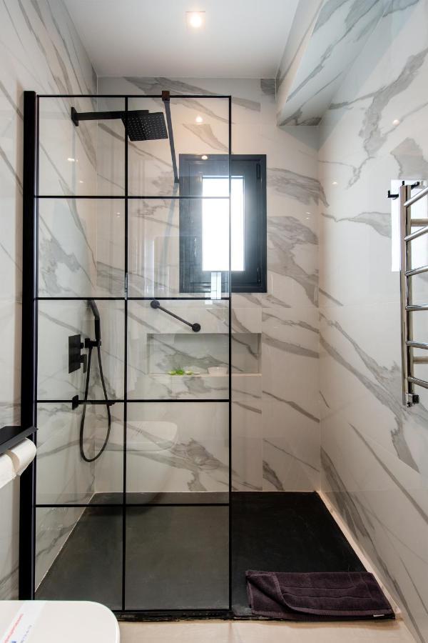Central Boutique Hotel By Naoussa Hills Adults Only Luaran gambar